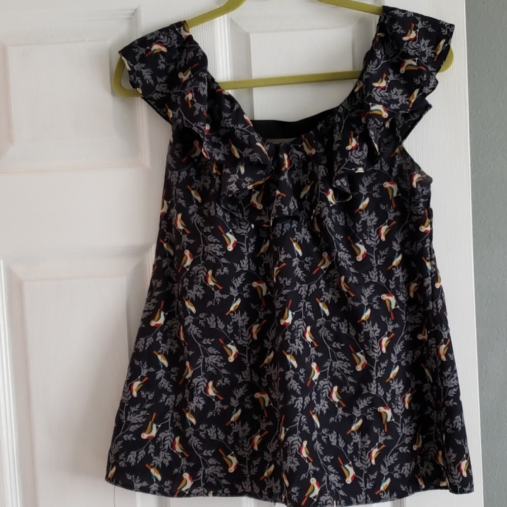 Bird print tank top with scoop back